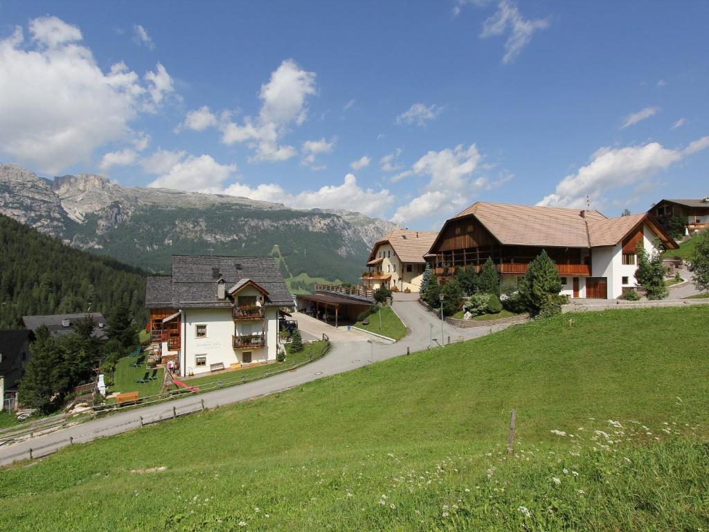 Taela Apartments San Cassiano  Exterior foto