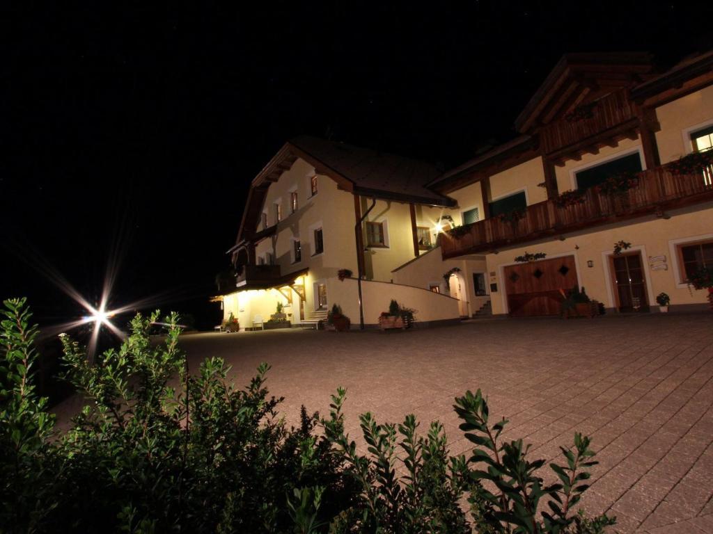 Taela Apartments San Cassiano  Exterior foto